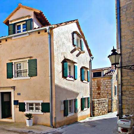 Daky Guest house 4*