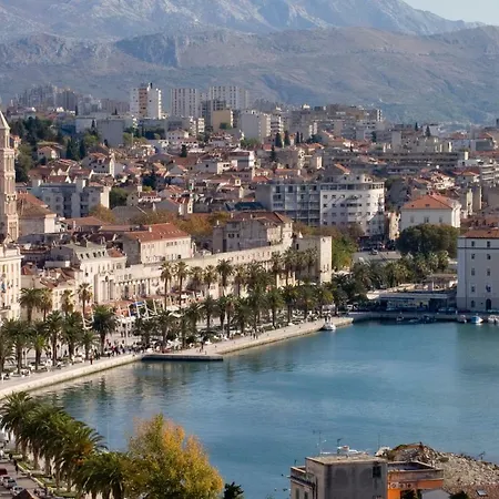 Daky Gostinjska kuća 4*