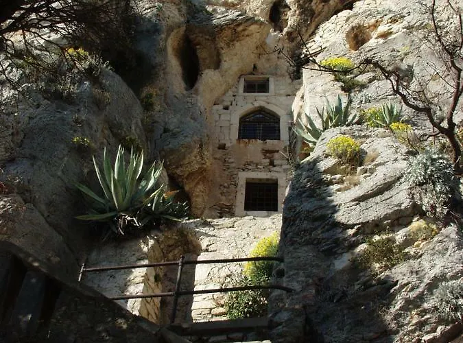 Daky Casa de hóspedes 4*