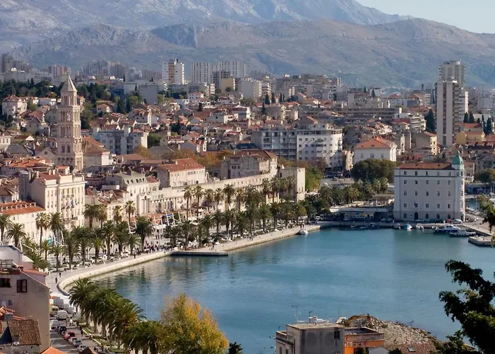 Daky Casa de hóspedes 4*